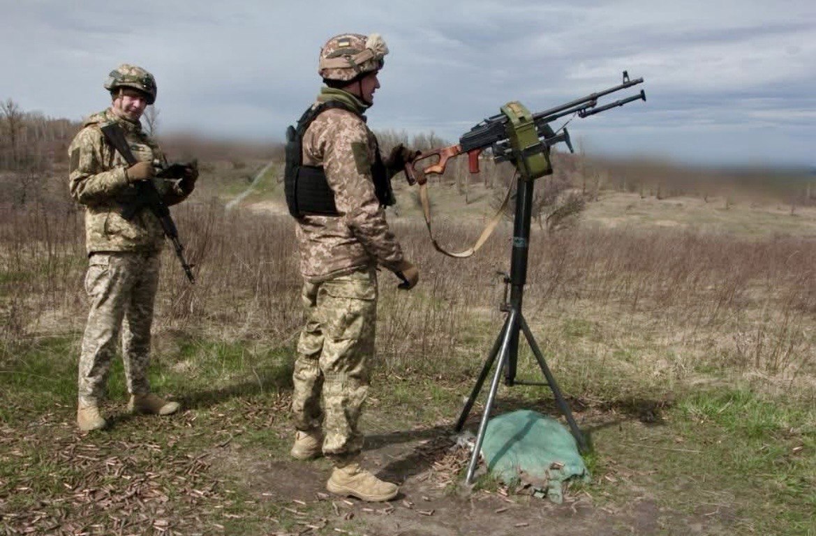 Вогневі групи із Хмельниччини приземляють ворожі дрони на північно-східному напрямку …