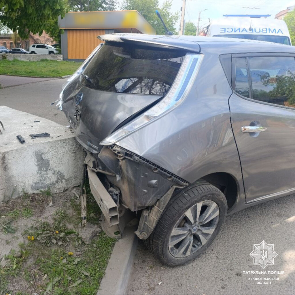 Водійка автомобіля Nissan стала винуватицею ДТП у Кропивницькому