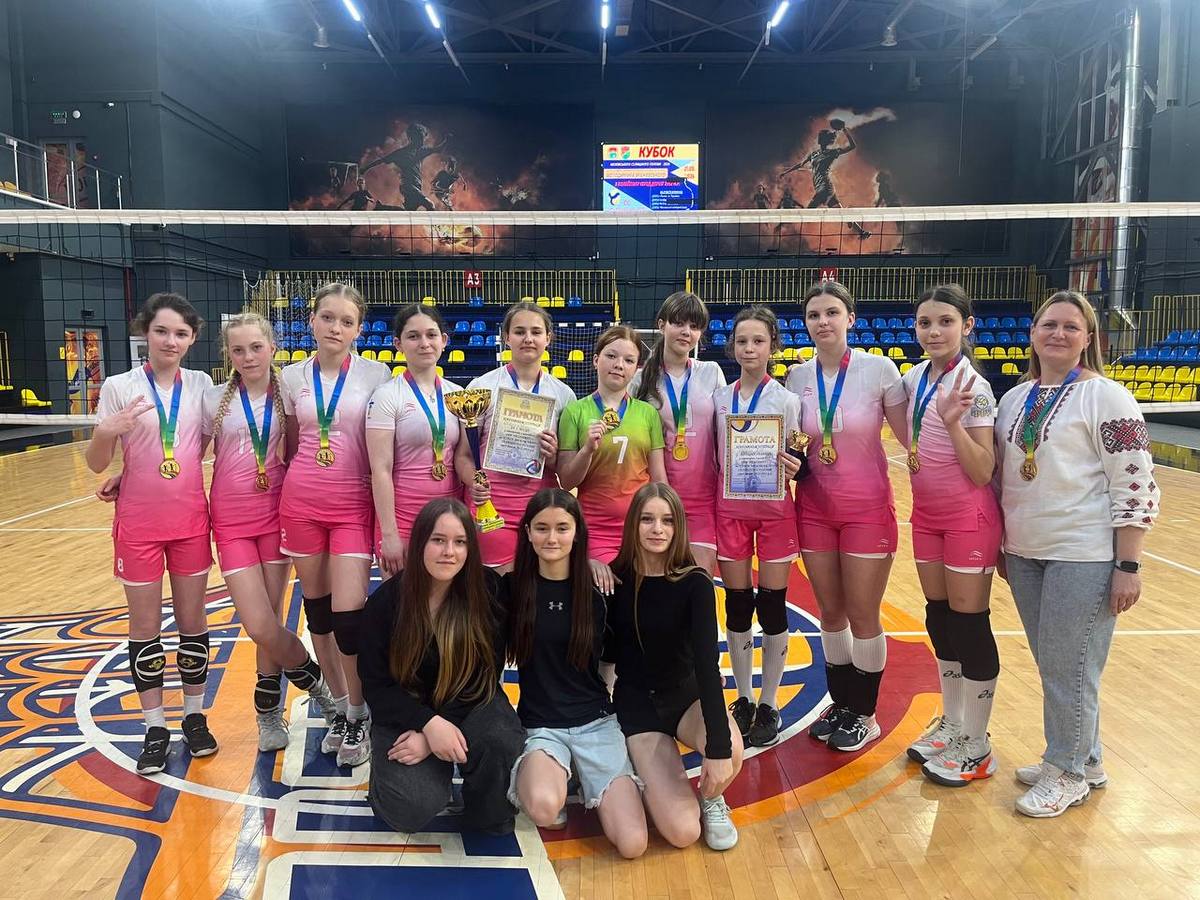 Волейболістки кам’янської ДЮСШ №2 – чемпіонки турніру на Кубок Межівського …
