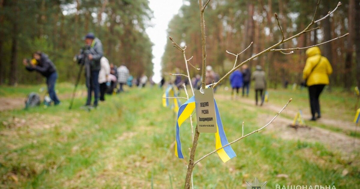 Волинські поліцейські долучились до ініціативи «Ліс Героїв»