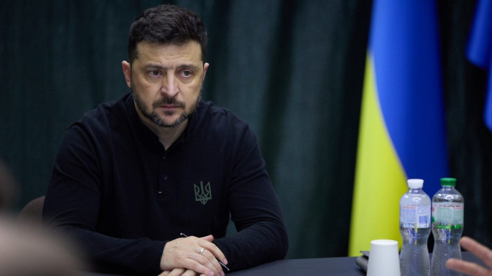 Володимир Зеленський офіційно доручив підготувати план оборони на випадок прориву …