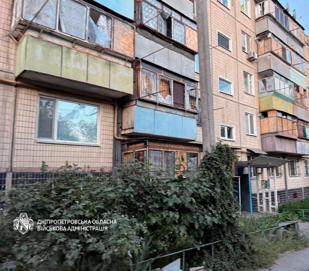 Ворог атакував Нікопольщину: поранені семеро людей, серед них – двоє …