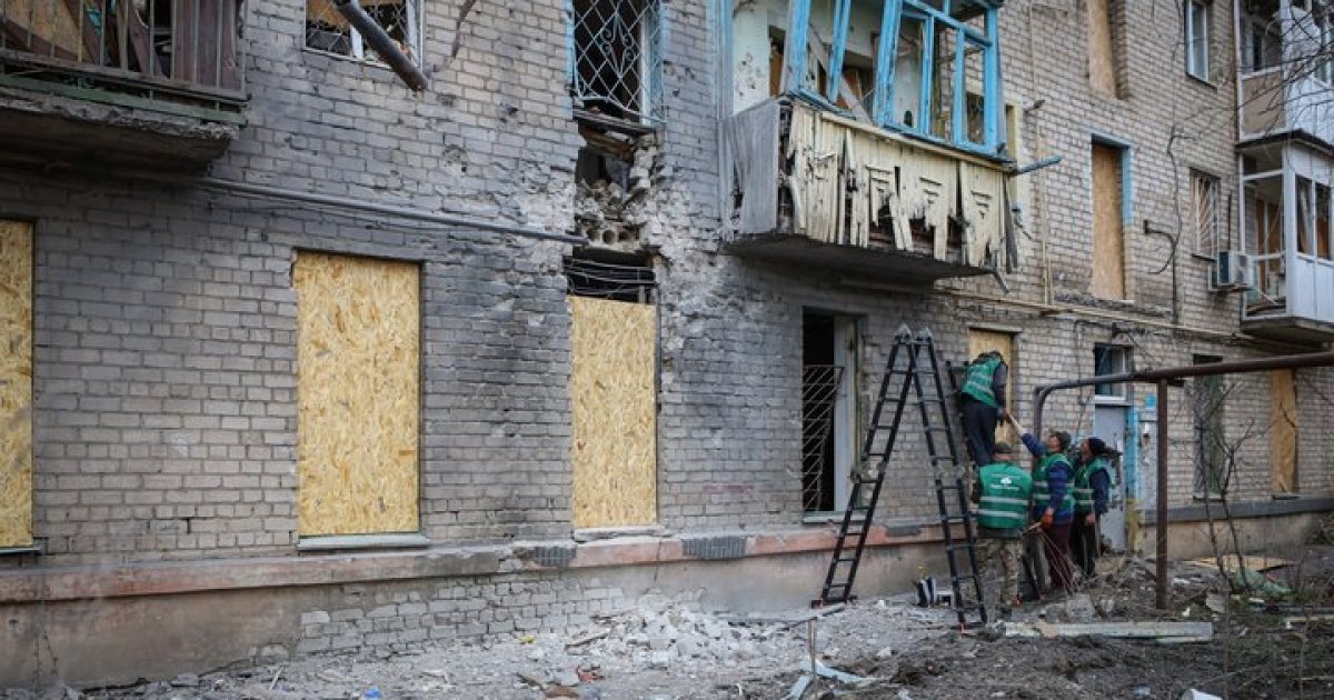 Ворог атакував Херсон та ще 31 населений пункт області: є …