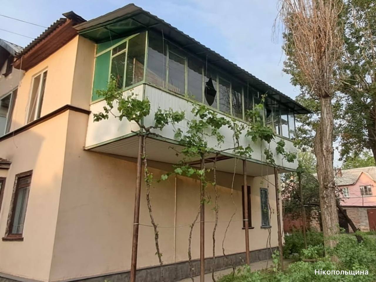 Ворог атакував три райони Дніпропетровщини: поранено чоловіка
