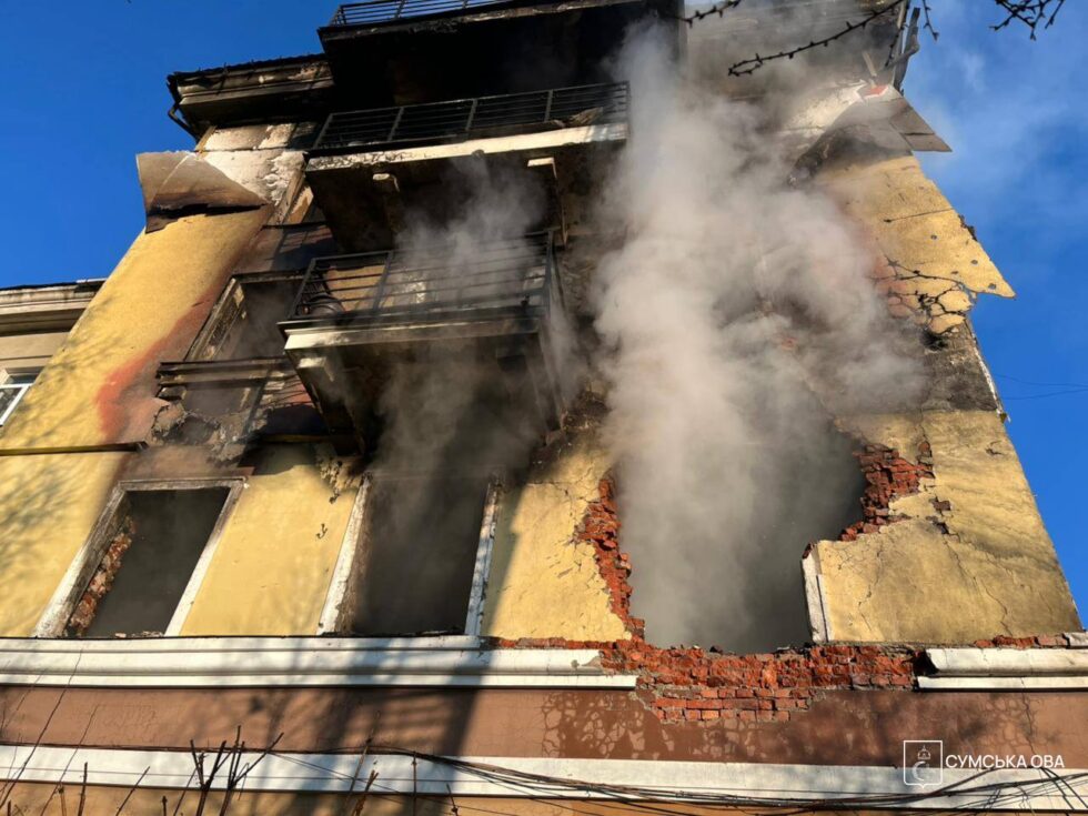 Ворог атакував цивільну інфраструктуру Шосткинської громади безпілотниками та ракетою