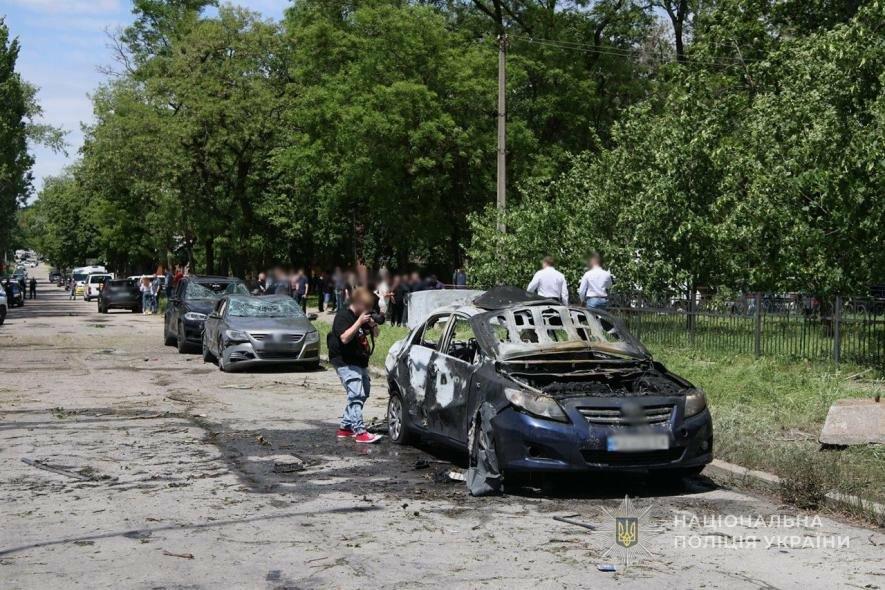 Ворог вдарив ракетою по Запоріжжю: поранені двоє мирних мешканців і …