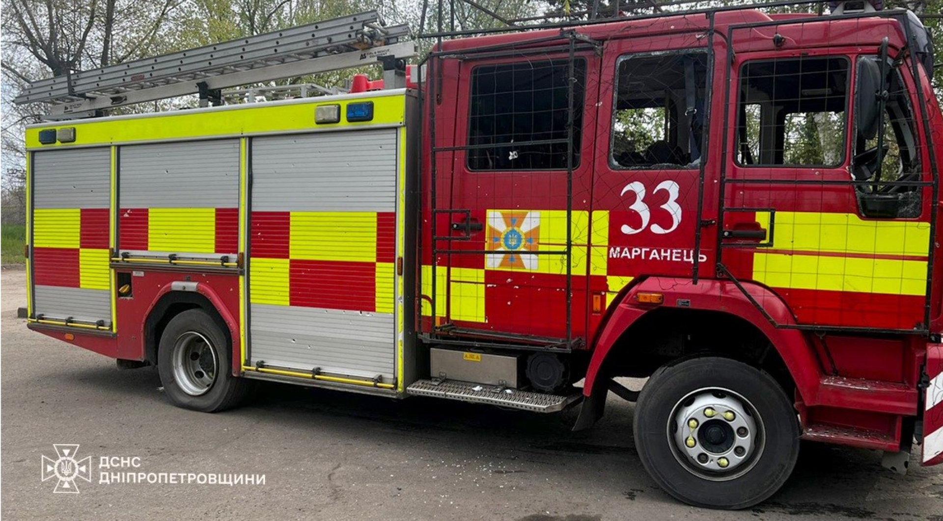 Російські війська тричі атакували пожежний автомобіль на Дніпропетровщині