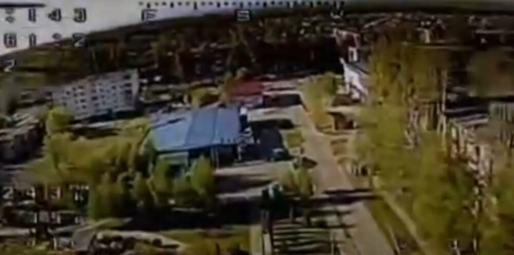 Ворожій дрон атакував великий супермаркет у прифронтовому місті на Дніпропетровщині …
