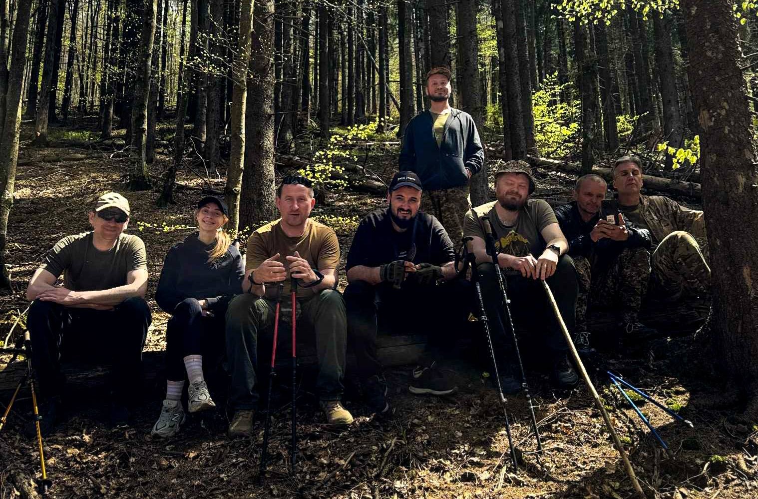 Воїни проходять реабілітацію у горах Закарпаття: захисники підкорювали Близниці на …