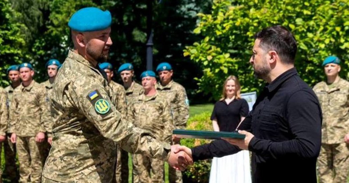 Воїн зі Львівщини отримав від Президента нагороду “Хрест бойових заслуг“
