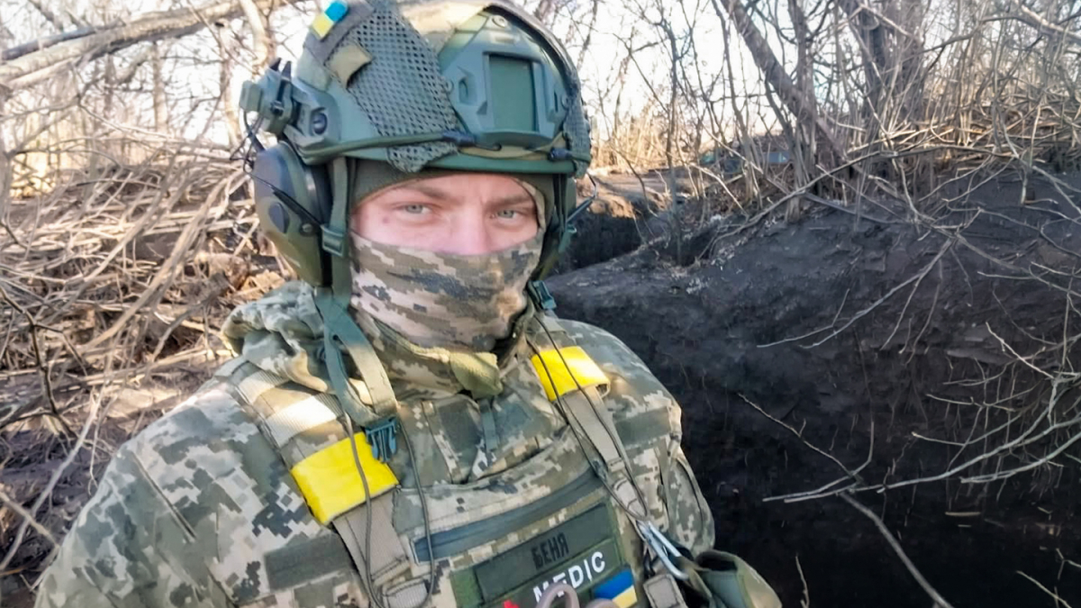 Врятовані життя і відбиті штурми: запоріжець пішов на фронт після …