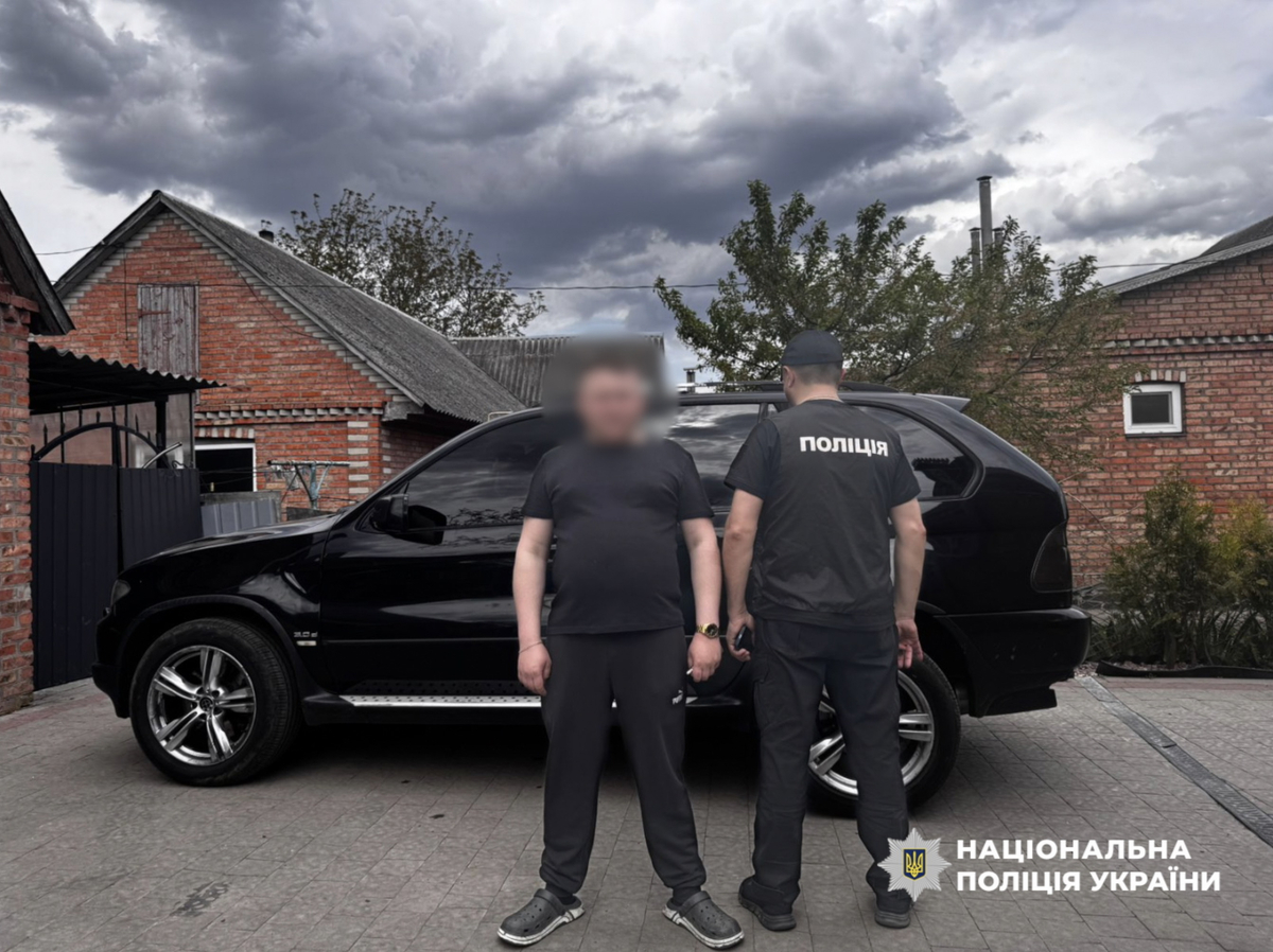 Нацполіція ліквідувала злочинну групу, що допомагала військовим дезертирувати