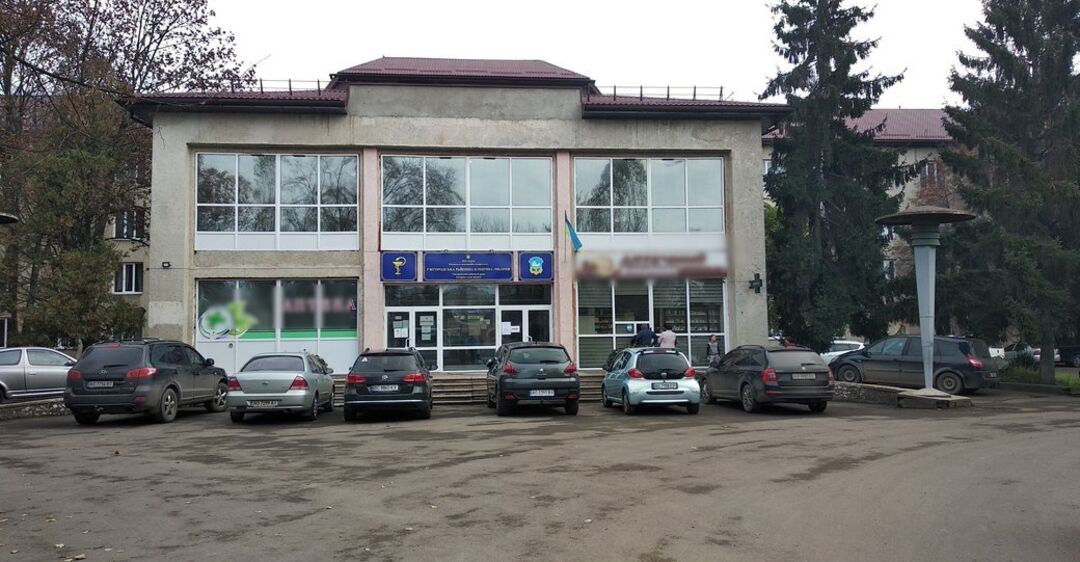 Відбудову лікарні в Ужгороді довірили фірмі з кримінальним шлейфом