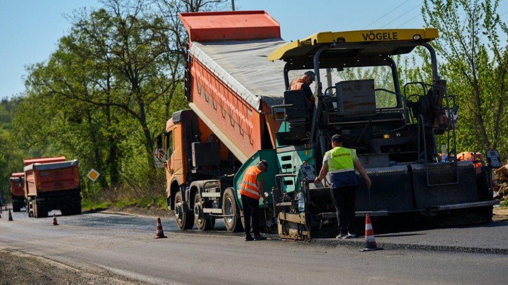 Відновлення автошляхів у Київській області