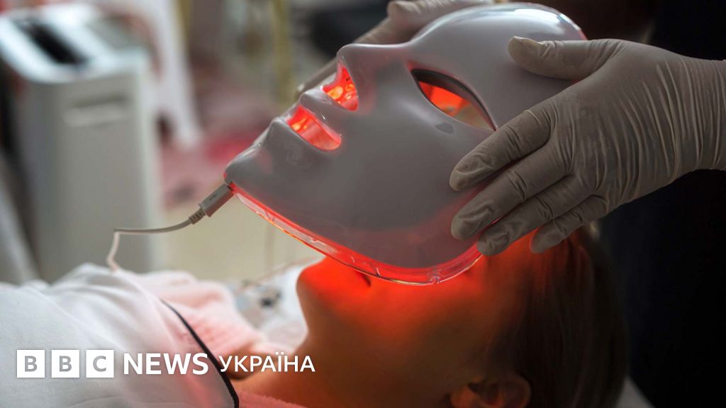 Від ліжок до LED-масок. Чи справді терапія червоним світлом ефективна