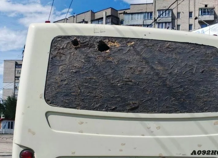 Від ранку росіяни двічі атакували маршрутки в центрі Херсона