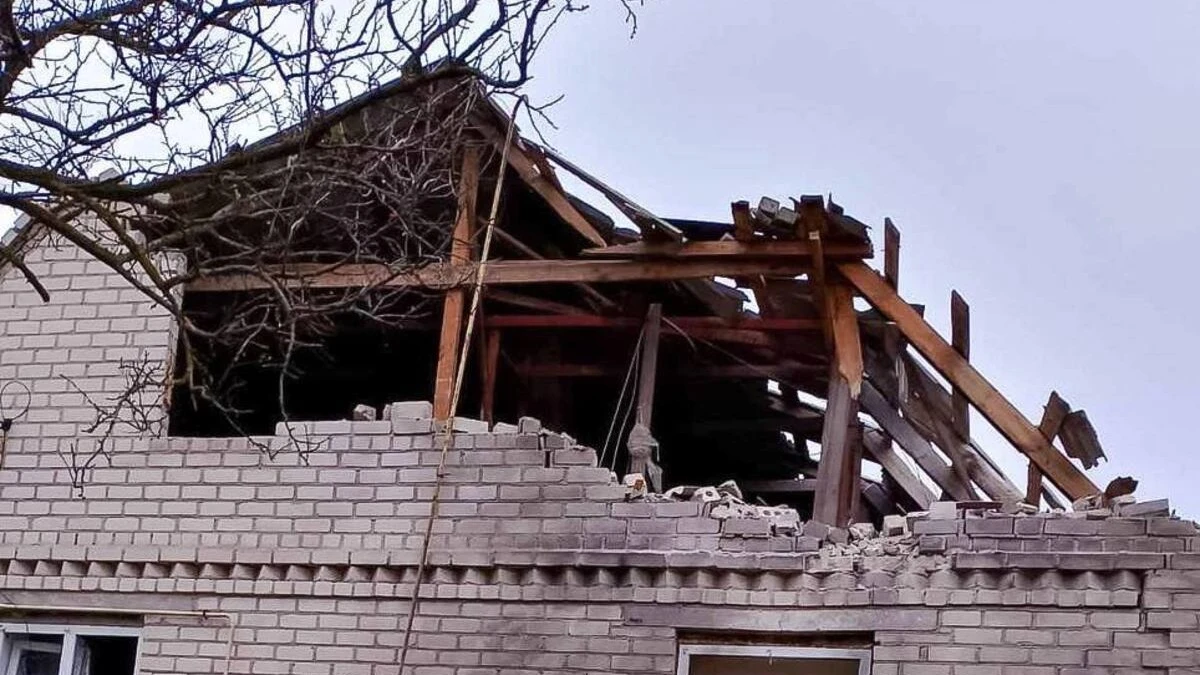 Війська РФ обстріляли селище в передмісті Херсона. ФОТО