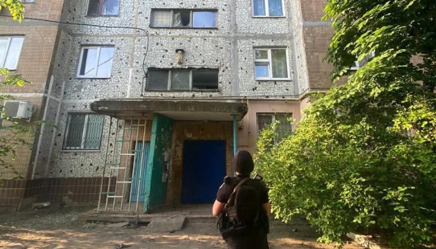 Війська РФ ударили по Слов'янську, пошкоджена багатоповерхівка