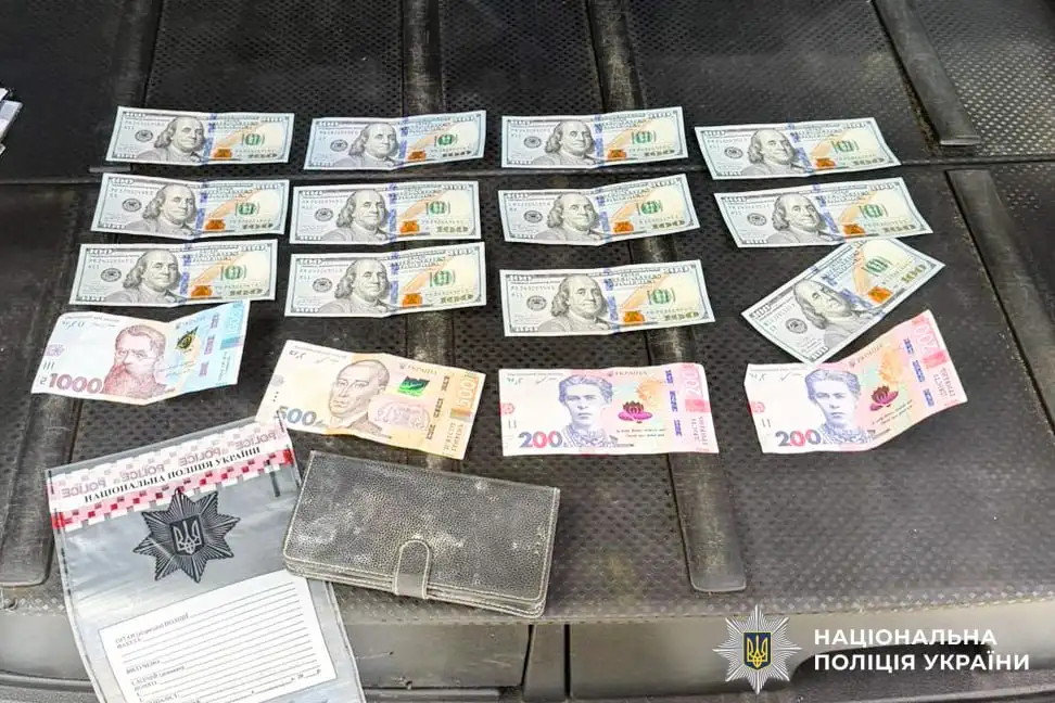 Військовий допомагав незаконно переводитися до тилових підрозділів за 4200 доларів …