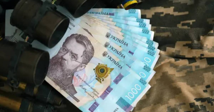 Військовий збір спрямують винятково на виплати військовослужбовцям: Рада підтримала законопроєкт