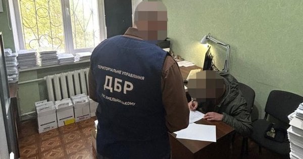 Військового підозрюють у побитті та катуванні колишньої дівчини на Хмельниччині