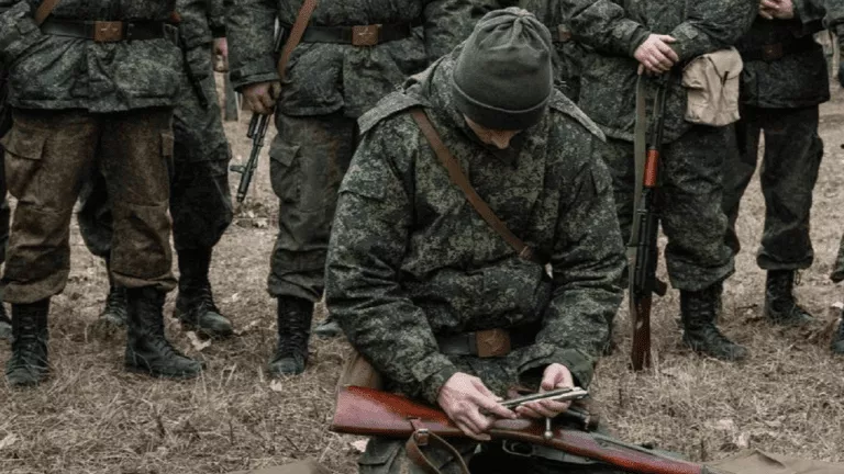 Військові РФ масово отруїлися алкоголем на Оріхівському напрямку: перехоплення ГУР