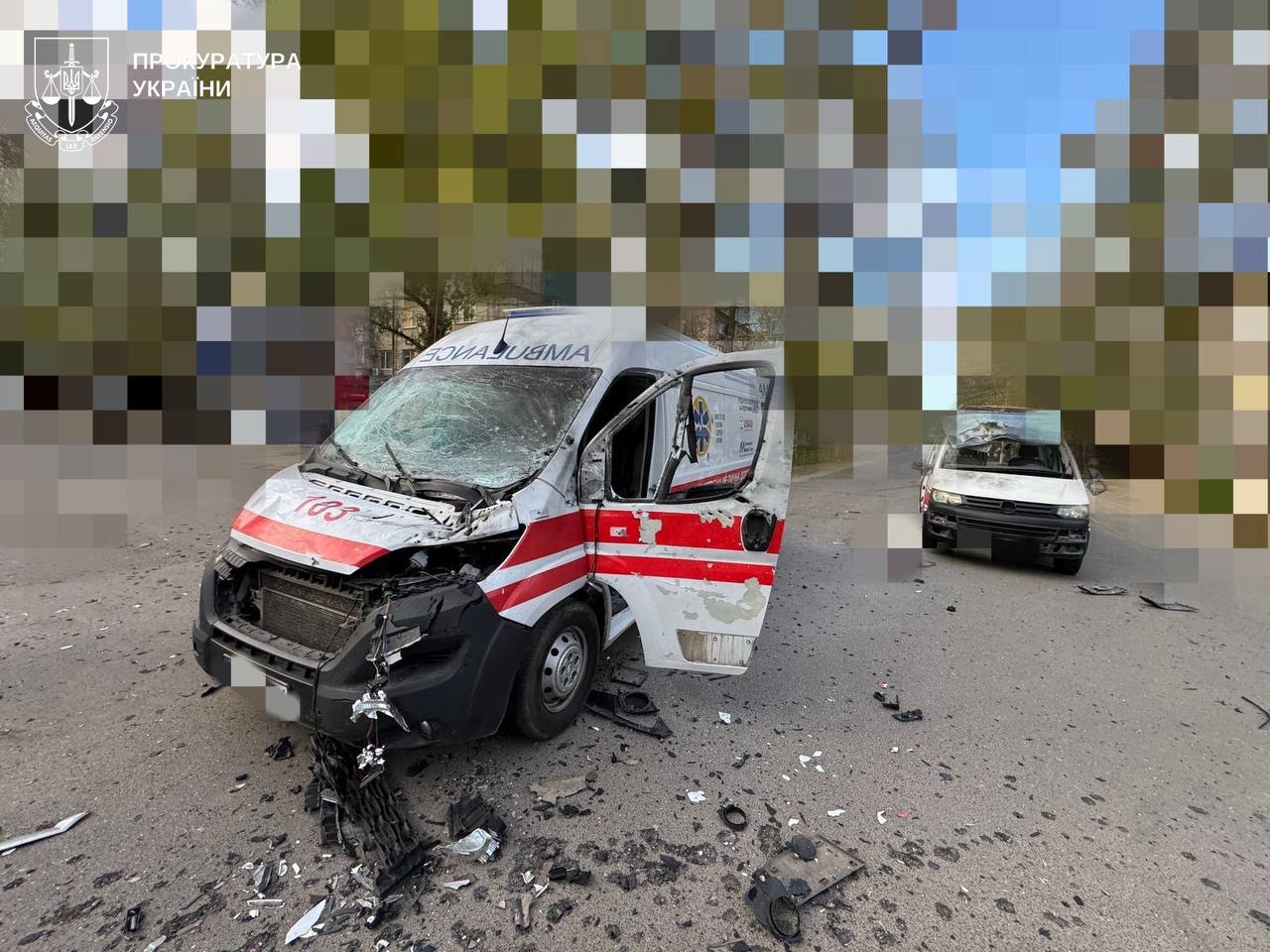 Військові РФ ударили по швидкій у Херсоні