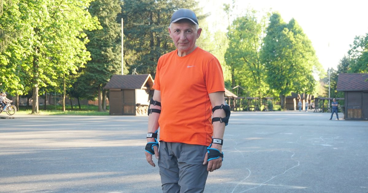 Вік — не перешкода: 65-річний мукачівець вражає перехожих катанням на …