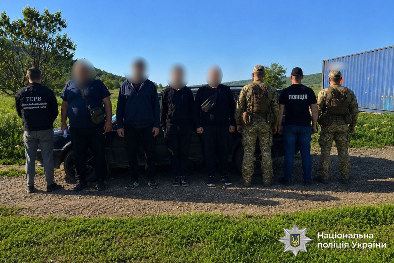 Вінницькі правоохоронці викрили дві нові схеми незаконного переправлення чоловіків за …