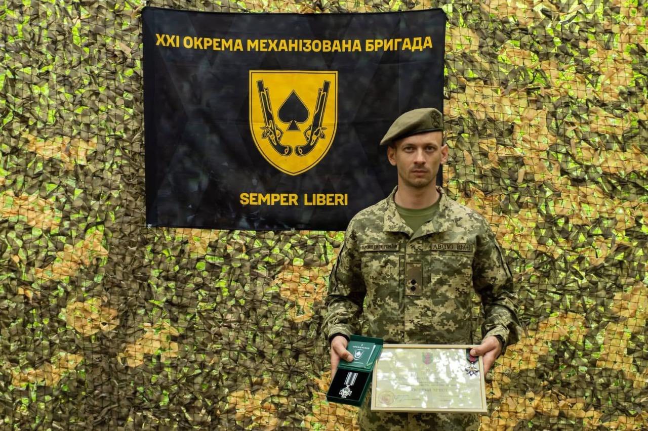 Вірний присязі та Україні: Захисник з Бершадської громади отримав дві …