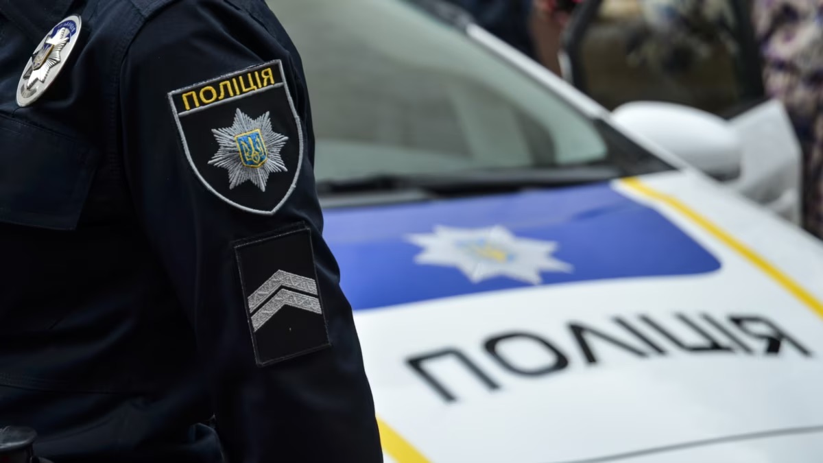 В Івано-Франківську затримали п’яного чоловіка з ножем