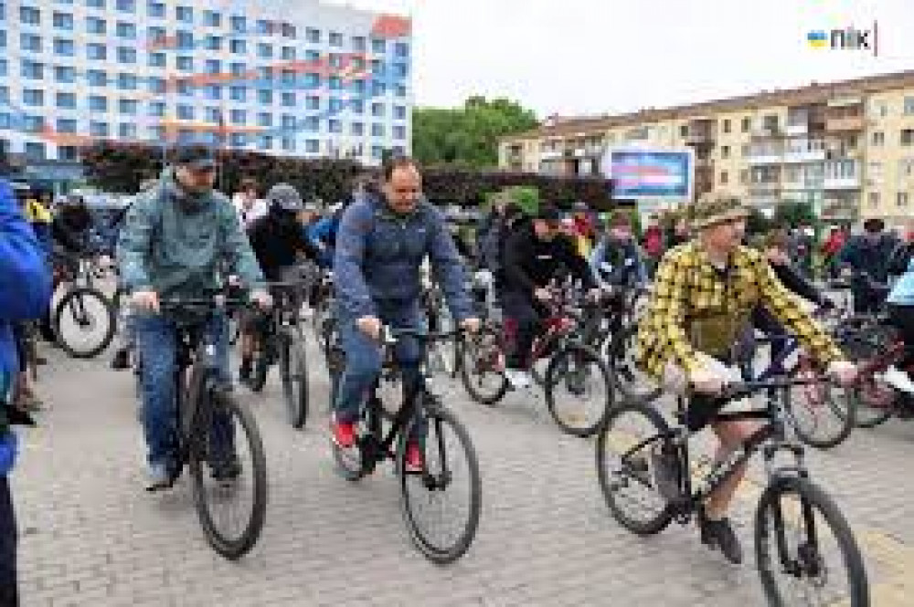 В Івано-Франківську через велопробіг змінять рух комунального транспорту