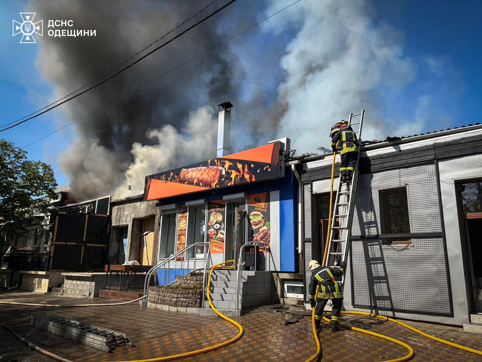 В Ізмаїлі згоріло місцеве кафе: причини загоряння встановлюються