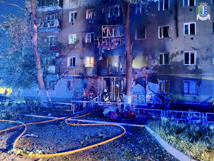 В Ізмаїлі російський дрон влучив у багатоповерхівку – поранено двоє …