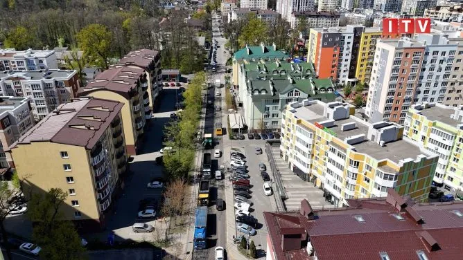 В Ірпені ремонтують дорогу на вулиці Мечникова (відео)