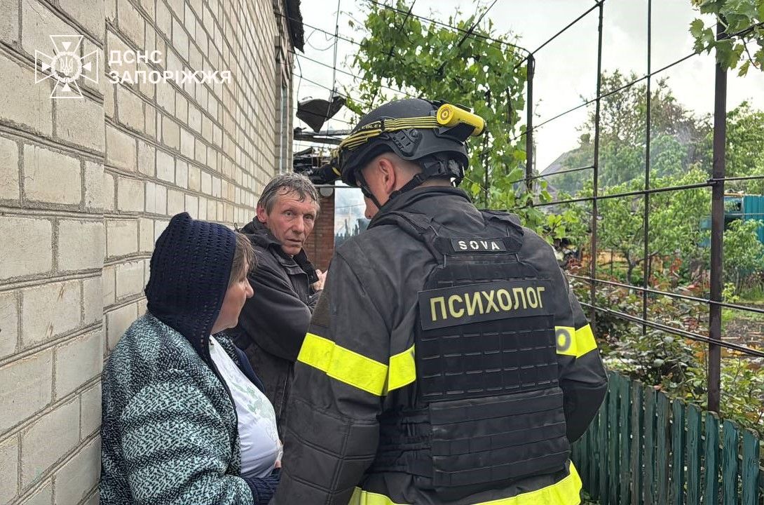 В Запоріжжі внаслідок російської атаки поранено троє людей, серед них …