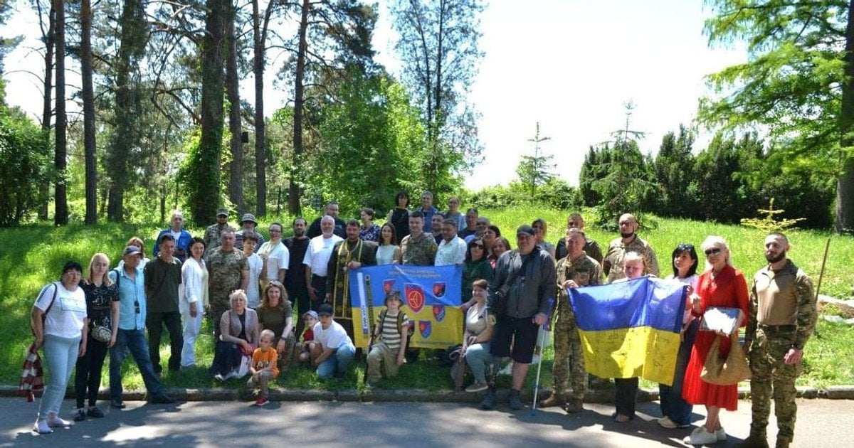 В Національному ботанічному саду висадили дерева пам’яті військовослужбовців 112 окремої …