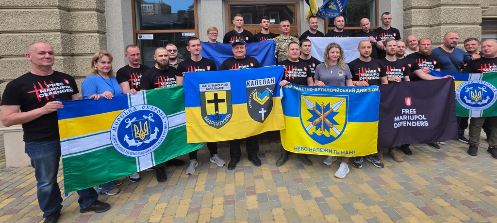 В Одесі вшанували захисників Маріуполя та річницю евакуації з «Азовсталі»