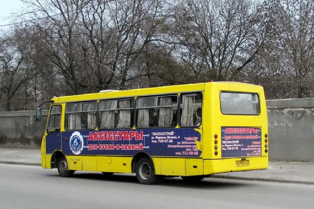 В Одесі тимчасово призупинено будівництво нових зупинок через відсутність фінансування