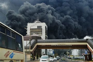 В Туапсе горящие нефтепродукты с НПЗ хлынули на улицы города