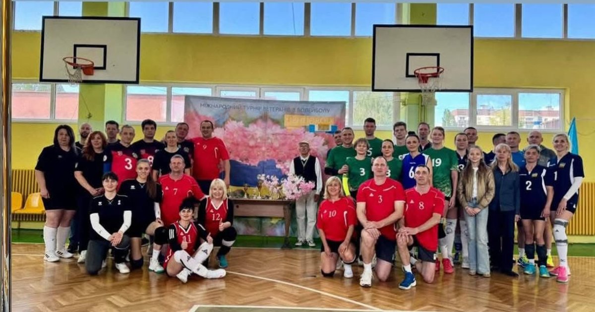 В Ужгороді завершився волейбольний мікс-турнір «Ужгородська сакура» (ФОТО)