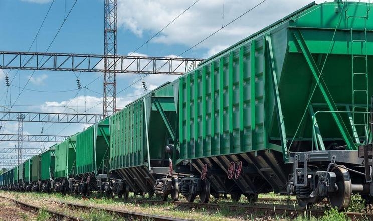В Україні може виникнути дефіцит вагонів-зерновозів навіть за нижчого експорту