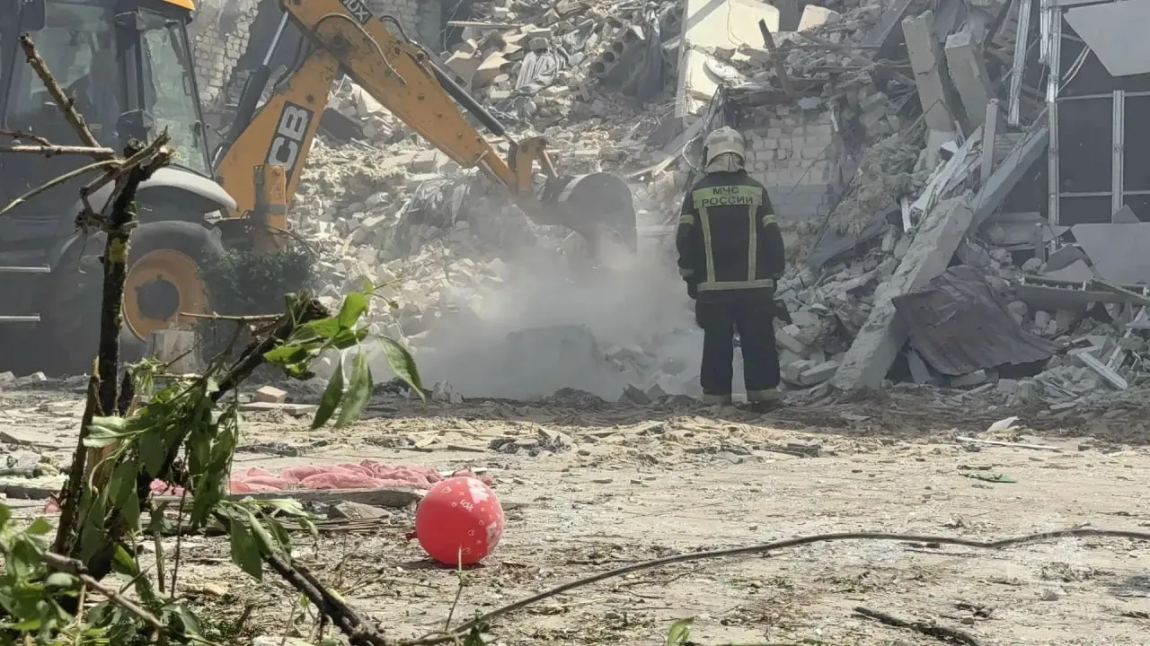 В окупованому Старобільську після удару повідомляють про загиблих та людей …