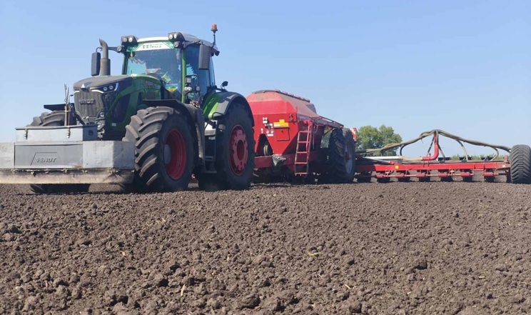 В A’SPIK Group сіють кукурудзу та сою