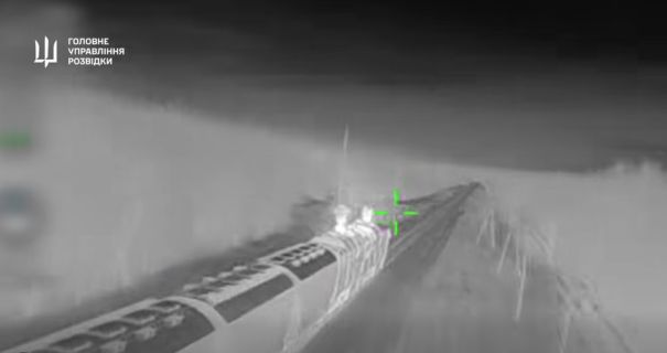 Розвідники оприлюднили відео ураження ворожих поїздів у Криму