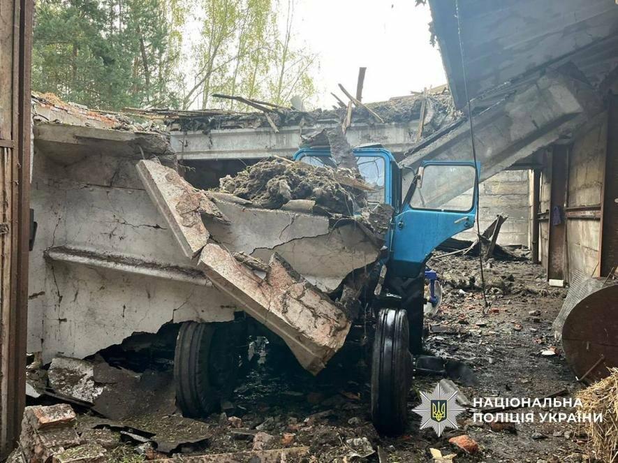 «Герані» атакували Сосницьку громаду: виникла пожежа, пошкоджено техніку, є постраждалі