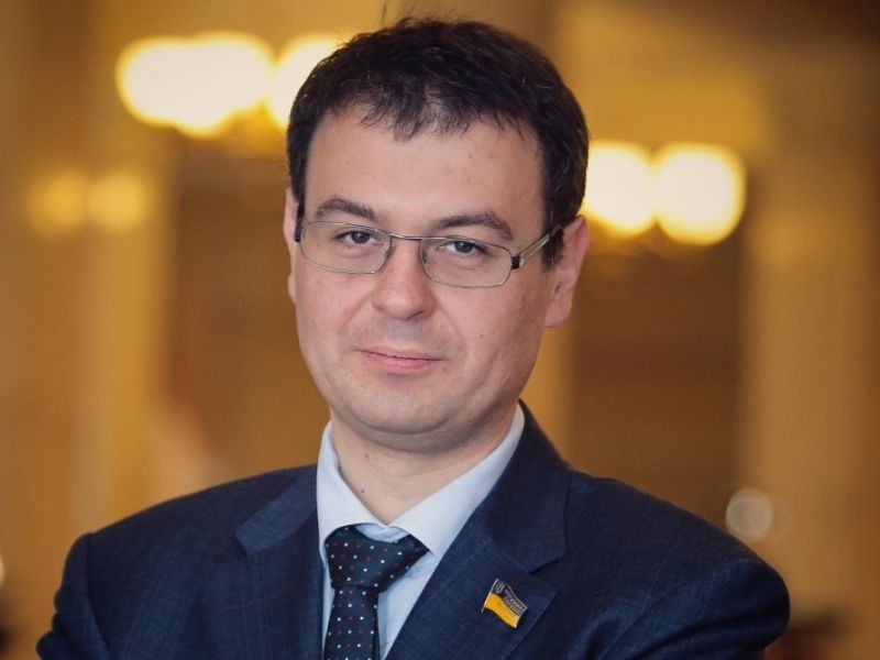 Гетманцев оцінив вплив трудової міграції на українську економіку