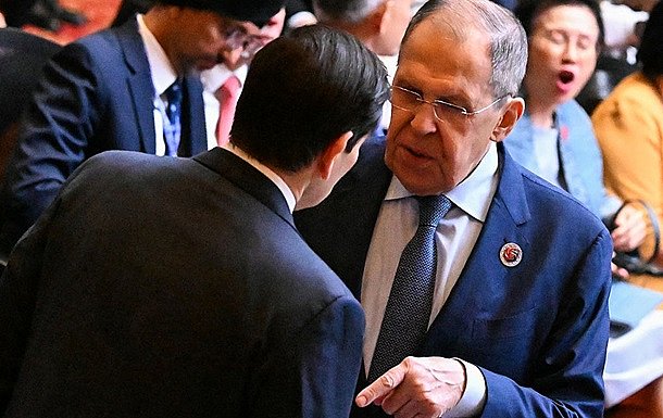 Глава МЗС РФ попередив США про удари по Києву