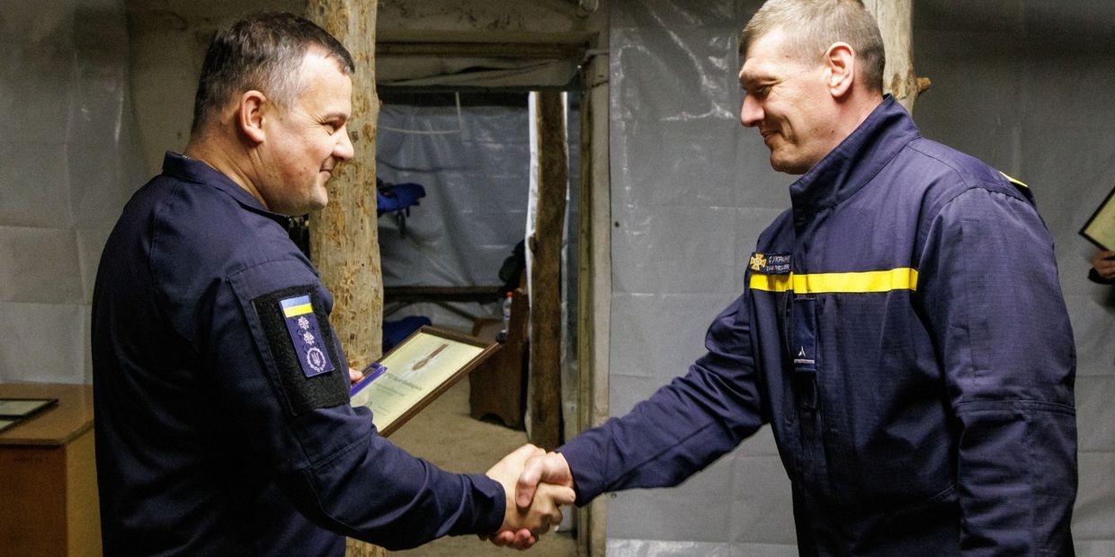 Голова ДСНС відвідав прифронтові регіони України, нагородив рятувальників Донеччини (фото)