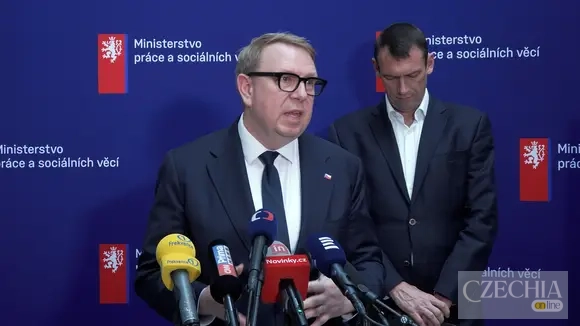 Голова Мінпраці Чехії запропонував щомісяця публікувати внесок українських біженців до …